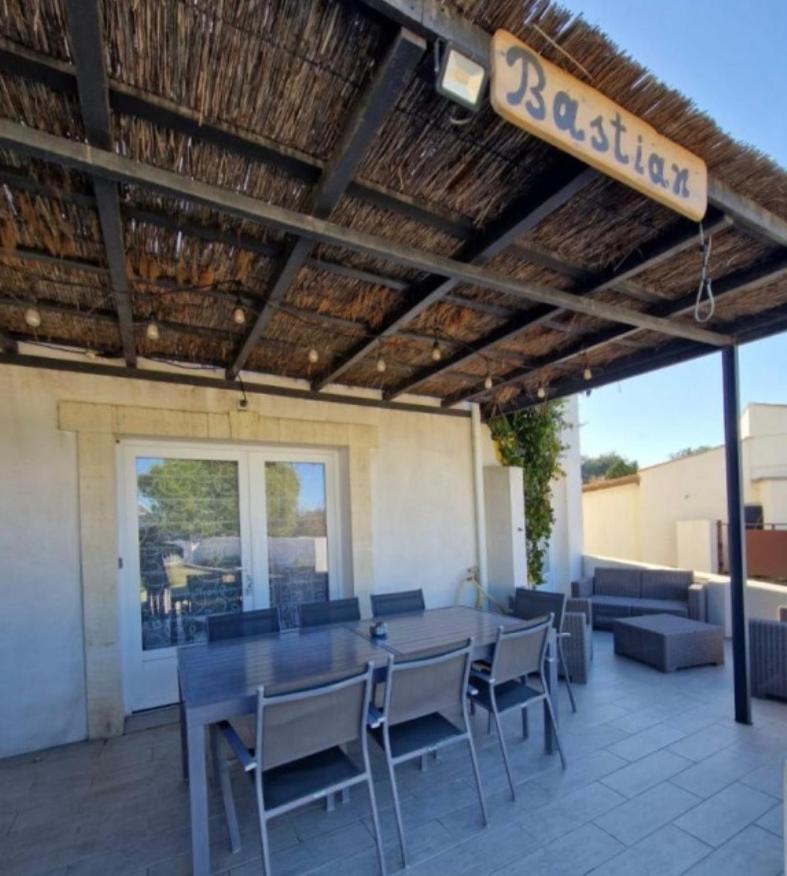 Les Maisons Du Paty Arlés Exterior foto